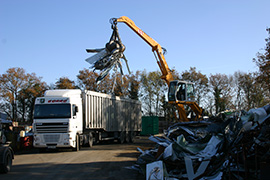 Opération de chargement de déchets triés FERS 50