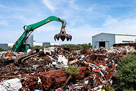 Opération de chargement de déchets triés FERS PLATINAGES