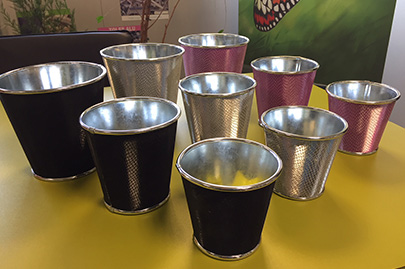 Pots galvanisés décoratifs